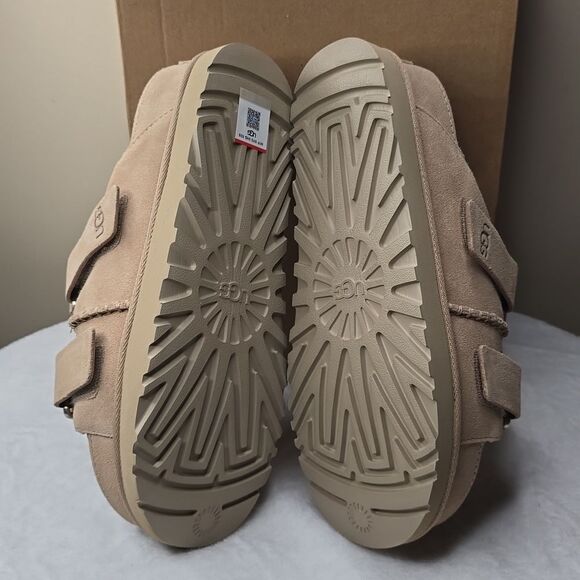 NIB Ugg Women's Goldenstar Hi Slide Platform Sandals Sz 9 Color Sand - Picture 9 of 11